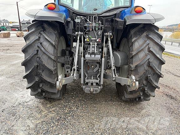 Valtra A134 Tratores Agrícolas usados
