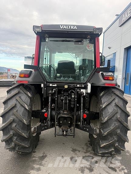 Valtra A72 Tractores