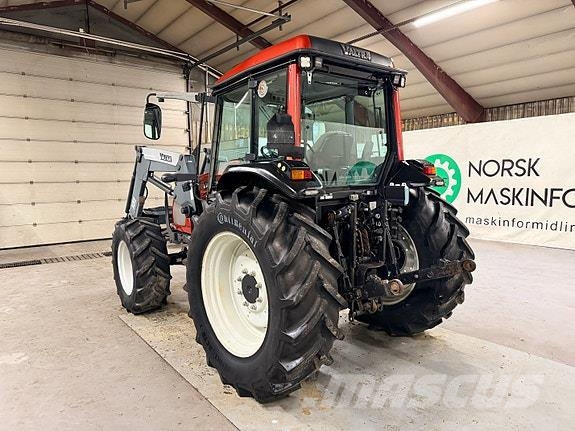 Valtra A95-4 Tratores Agrícolas usados