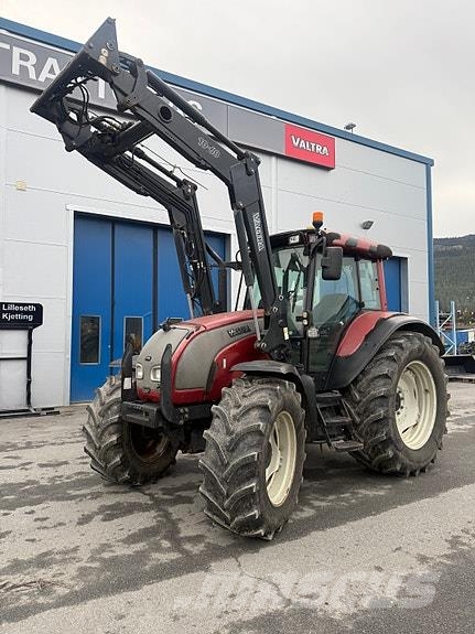 Valtra c120 Tractores
