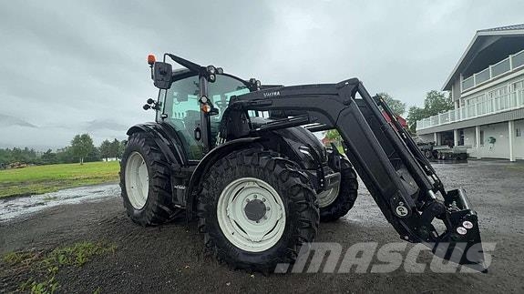 Valtra G-125 Traktorer