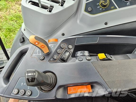Valtra G105H Трактори