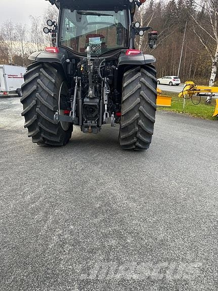 Valtra G125 Active Laster, GPS klargjort, fjærende foraks Traktorer