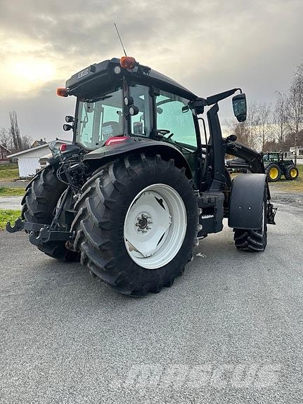 Valtra G125 Active Laster, GPS klargjort, fjærende foraks Traktorer