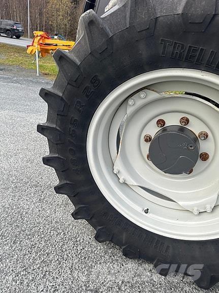 Valtra G125 Active Laster, GPS klargjort, fjærende foraks Traktorer