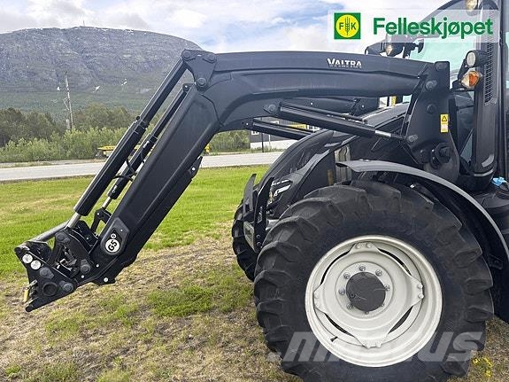 Valtra G125 Versu Tractores