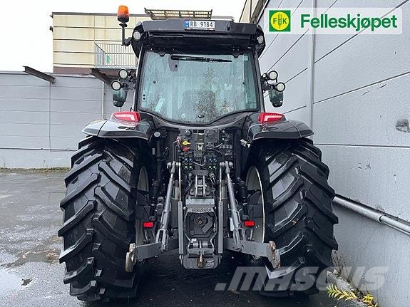 Valtra G125 Versu 曳引機
