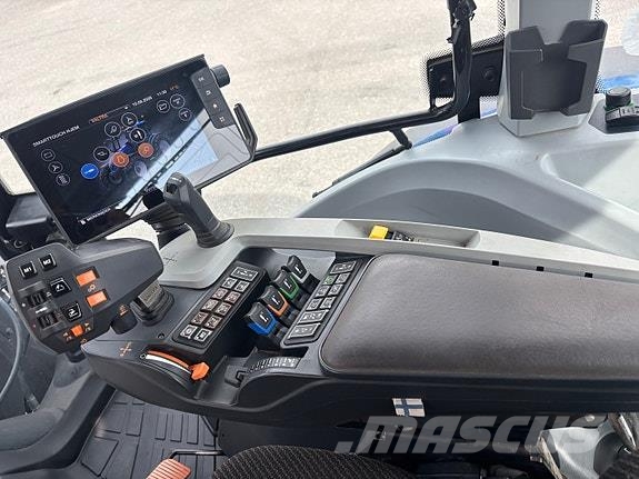 Valtra G135 Versu Traktory