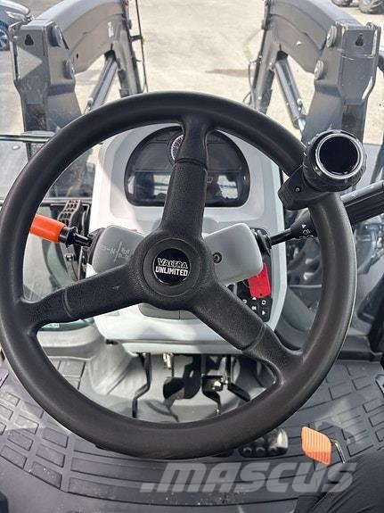 Valtra G135 Versu Traktory