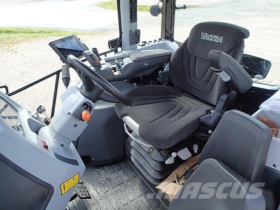 Valtra G135V Tractores