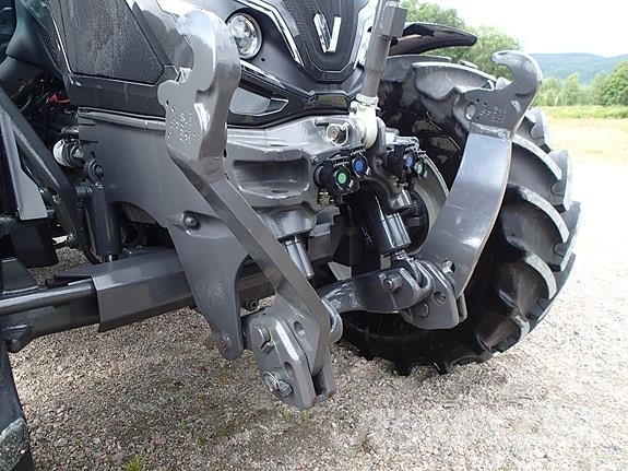 Valtra G135V Tractores
