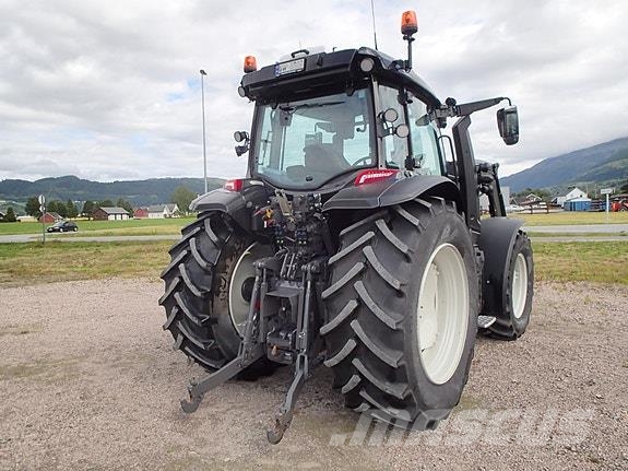 Valtra G135V Tractores