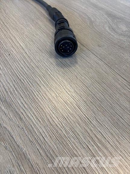 Valtra Guide RTK antenne Ostale poljoprivredne mašine