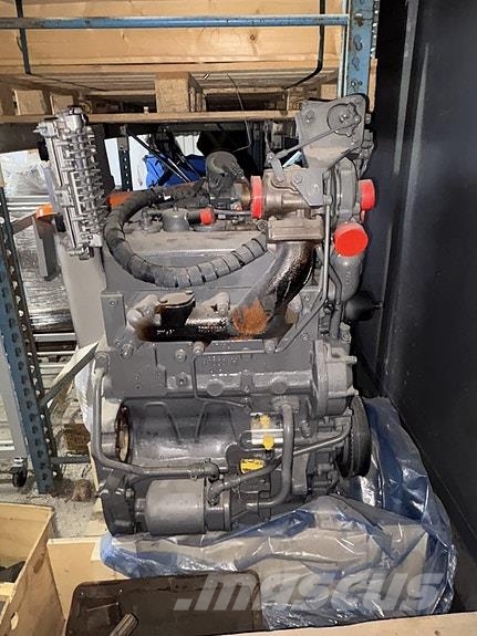 Valtra Komplett motor 33AWCF A84 SH/A94 SH Traktori
