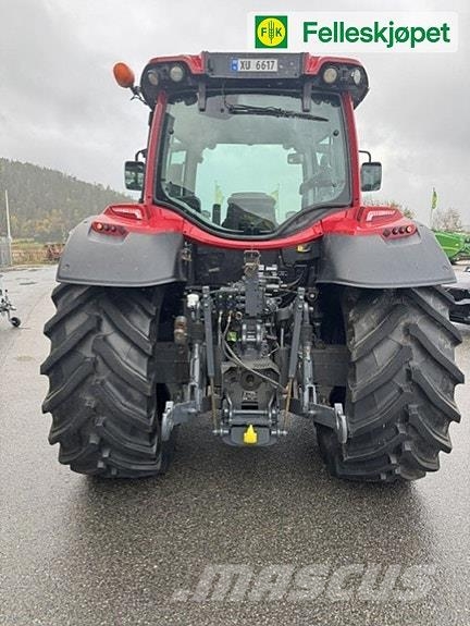 Valtra N114H Traktorji