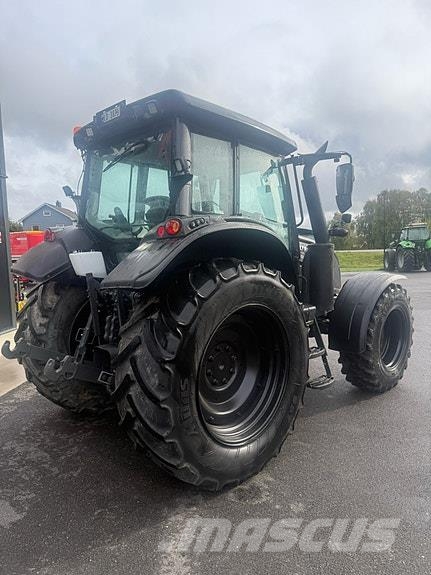 Valtra N123 Traktorer