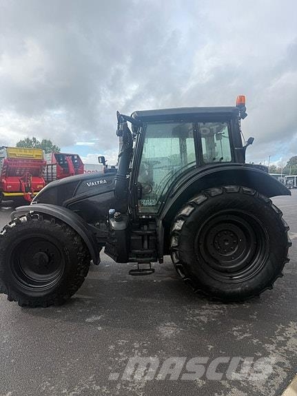 Valtra N123 Traktorer