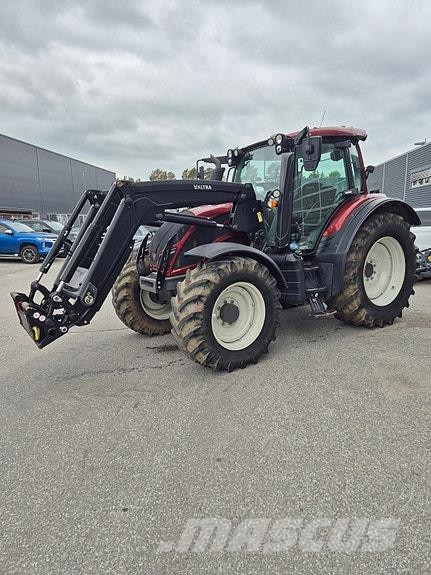 Valtra N124 Tractores