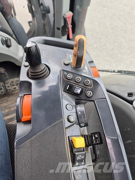 Valtra N124 Tractores