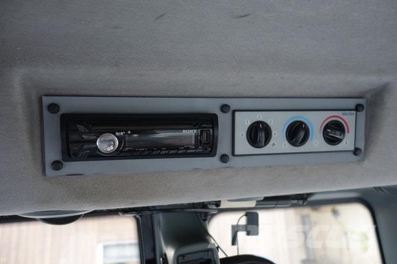 Valtra N141 Adv. Traktorji