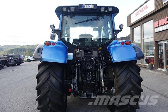 Valtra N142 Versu m/Twin Track トラクター