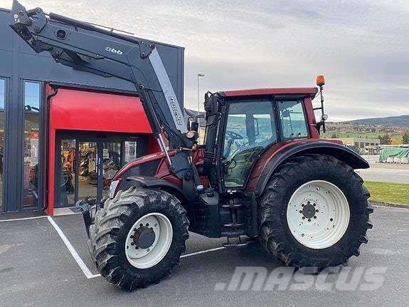 Valtra N163 Tratores