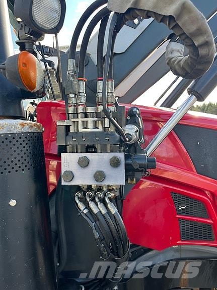 Valtra N163D m/Front PTO og bukbeskyttelse. الجرارات