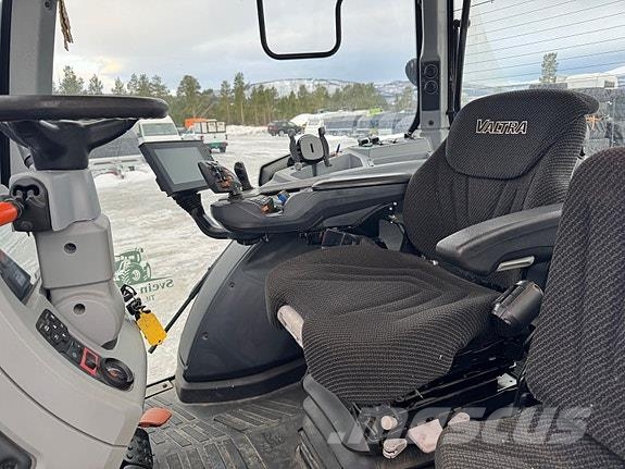 Valtra N174 Tratores Agrícolas usados