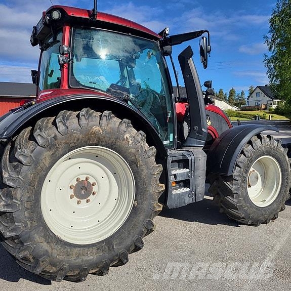 Valtra N174 Direct الجرارات