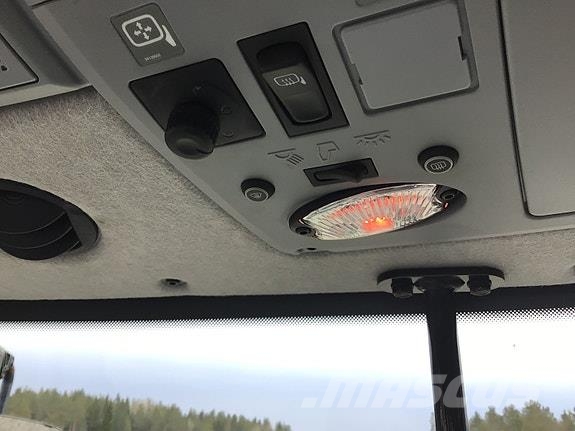 Valtra N174DST med laster og fronthydraulikk! Tratores Agrícolas usados