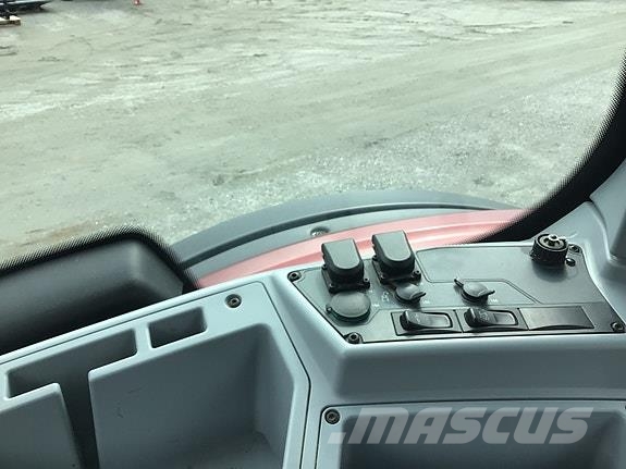 Valtra N174DST med laster og fronthydraulikk! Tratores Agrícolas usados