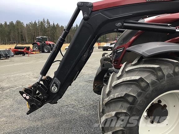 Valtra N174DST med laster og fronthydraulikk! Tratores Agrícolas usados