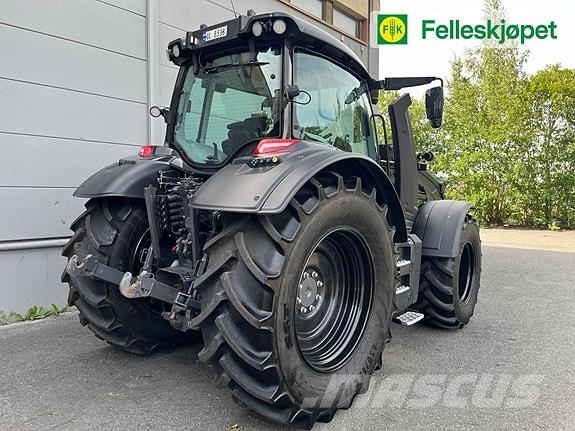 Valtra N175 Tractoren
