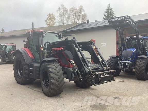 Valtra N175 Traktori