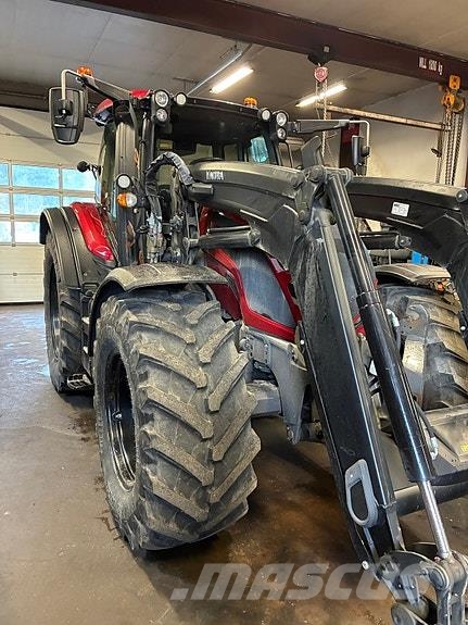 Valtra N175 Traktori