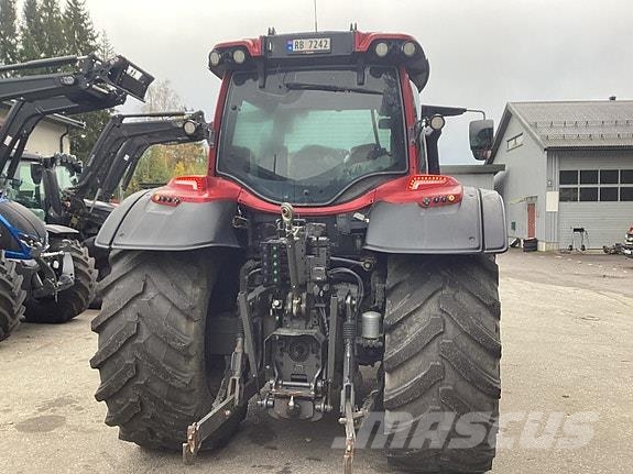 Valtra N175 Traktori