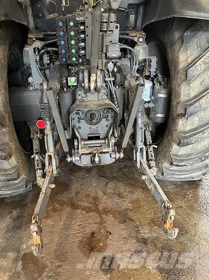Valtra N175 Traktori