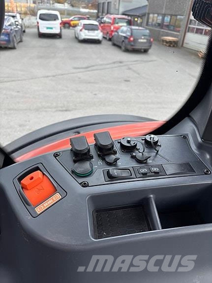 Valtra N175 Direct الجرارات