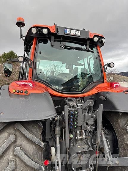 Valtra N175 Direct الجرارات