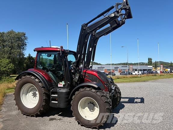 Valtra N175 Direct m/ laster og GPS – 2,99 % rente Traktorer
