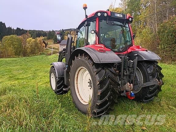 Valtra N175D – TwinTrac! – Trinnløs – Frontlaster – Front Traktoren