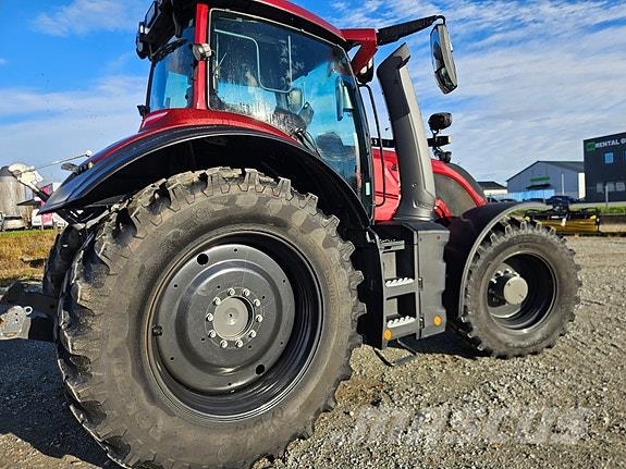 Valtra Q285 الجرارات