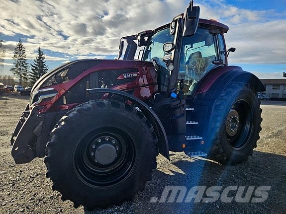 Valtra Q285 الجرارات