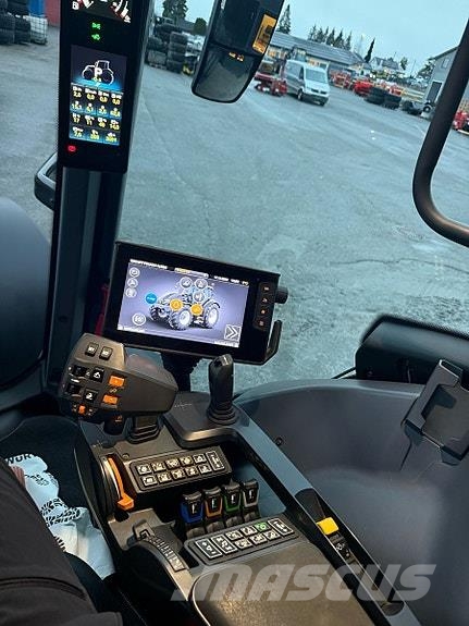 Valtra Q305 Traktoren