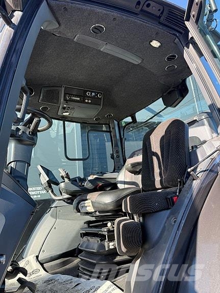 Valtra Q305 拖拉机/农用车
