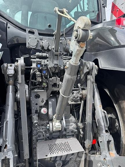 Valtra Q305 拖拉机/农用车