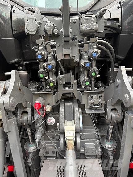 Valtra Q305 CVT 5år rentekampanje Tractors