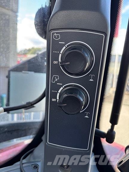 Valtra Q305, laster , fronthydraulikk, GPS RTK, Se timer! Traktory