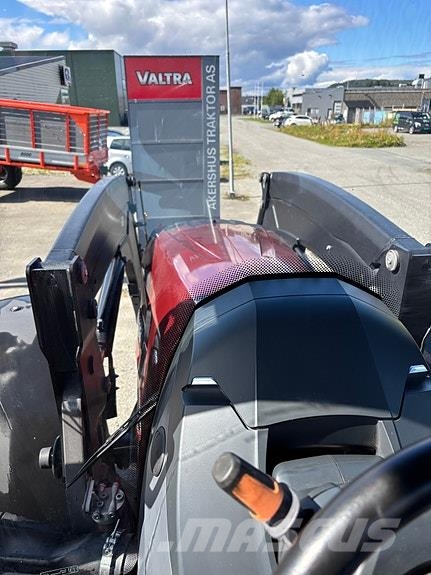 Valtra Q305, laster , fronthydraulikk, GPS RTK, Se timer! Traktory