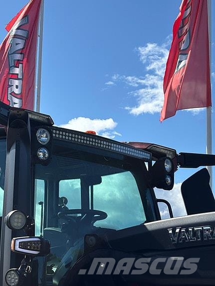 Valtra Q305, laster , fronthydraulikk, GPS RTK, Se timer! Traktory